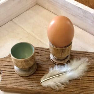 lot de 2 coquetiers en bois 1